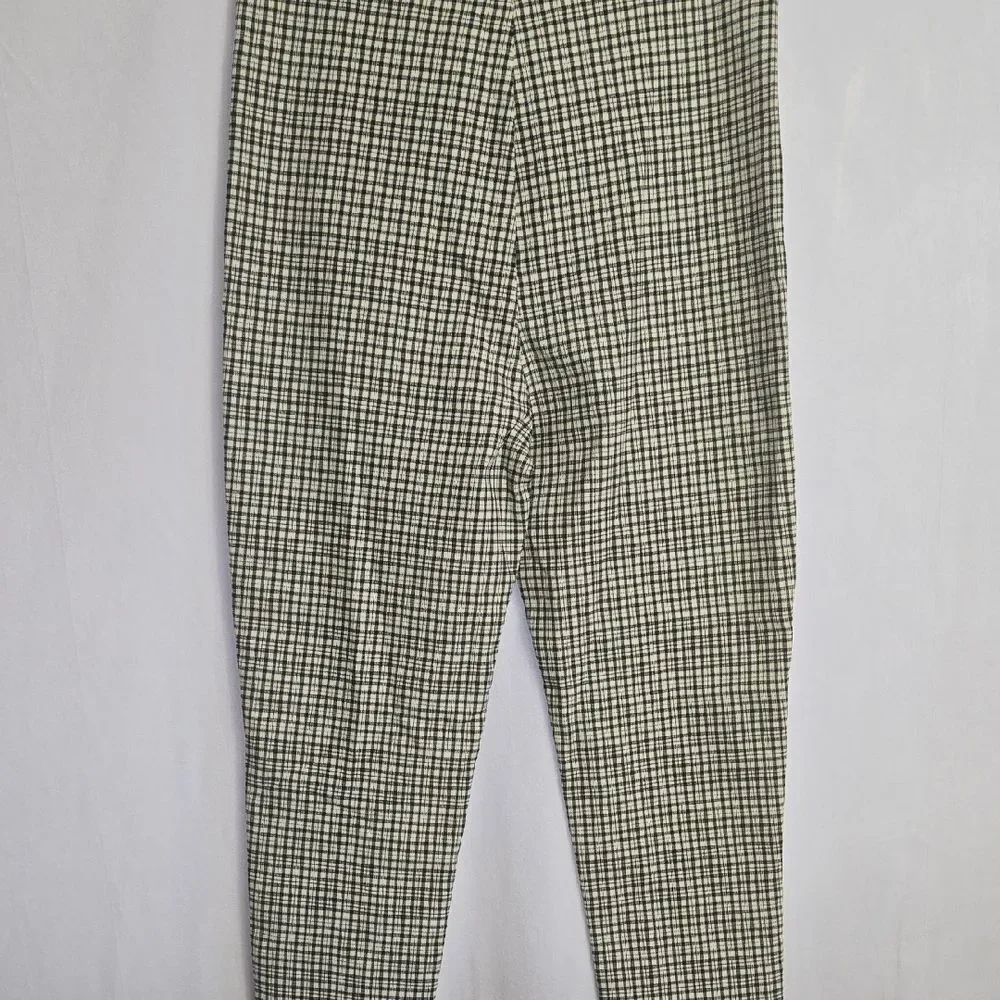 Zara Dark Green and Cream Checkered/Plaid Cropped Pants - Picture 10 of 15